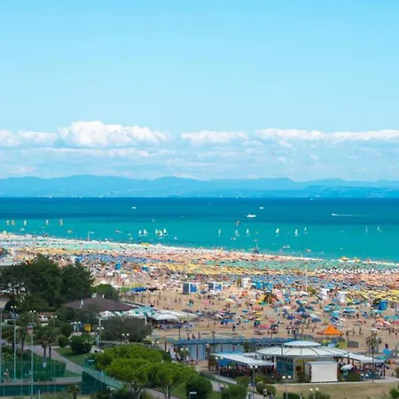 Apartment Beautiful With Swimming Pool And Solarium Bibione